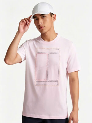 Mua ngay Áo Thun Thể Thao Nam NikeCourt Dri-FIT Chính Hãng với họa tiết ô vuông độc đáo. Chất vải Dri-FIT siêu mát, hàng chính hãng 100%, ship hỏa tốc!